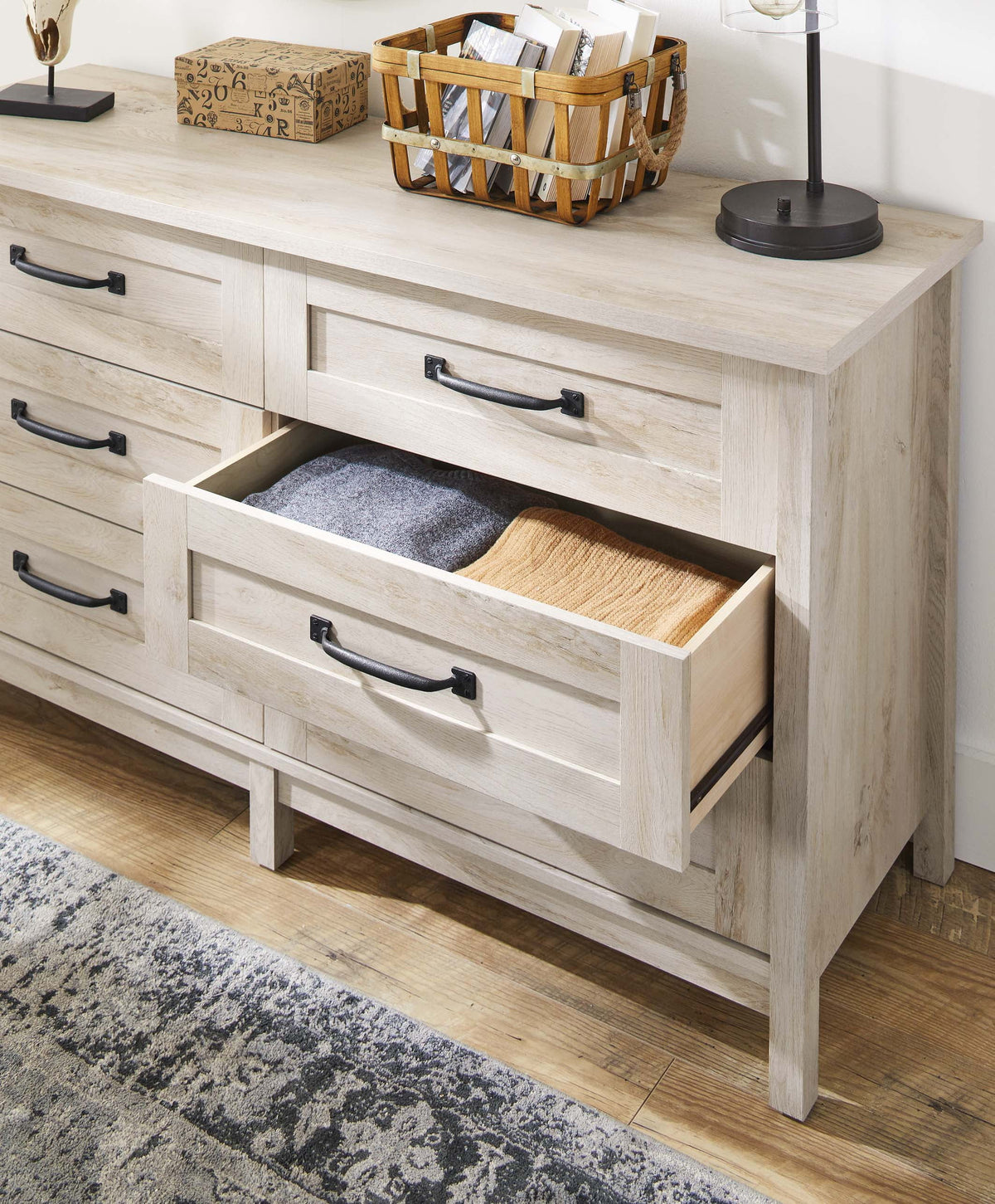 6 Drawer Dresser R754