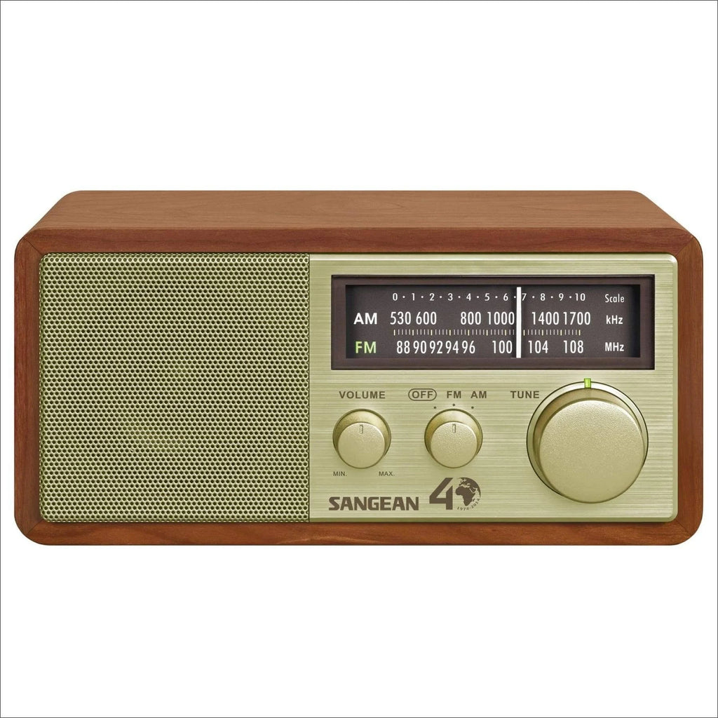 AM/FM Table Top Radio Q879