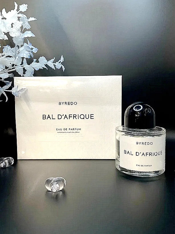 Eau De Parfum EDP Spray 3.4 oz Q922
