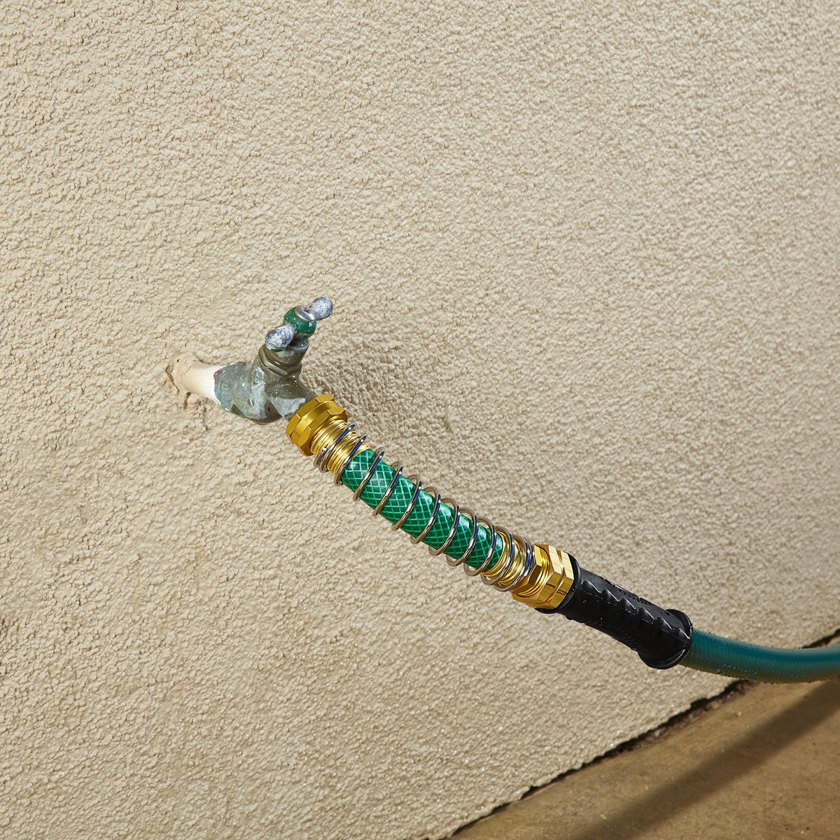 Coiled Spring Faucet Connector and Hose Saver B849