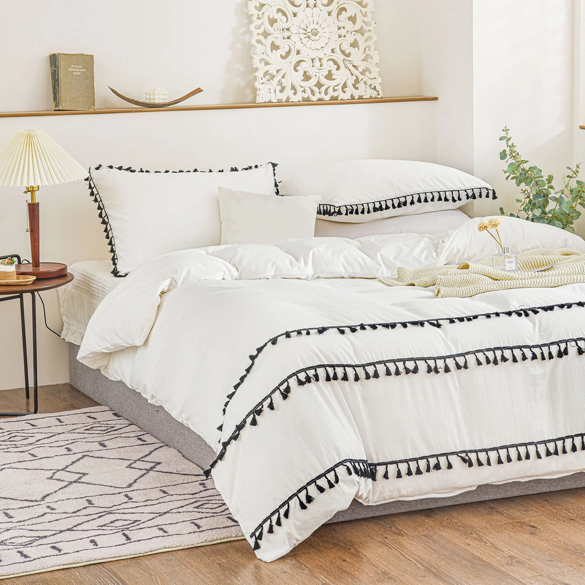 White Black Tassel King Duvet Cover Set Z77352