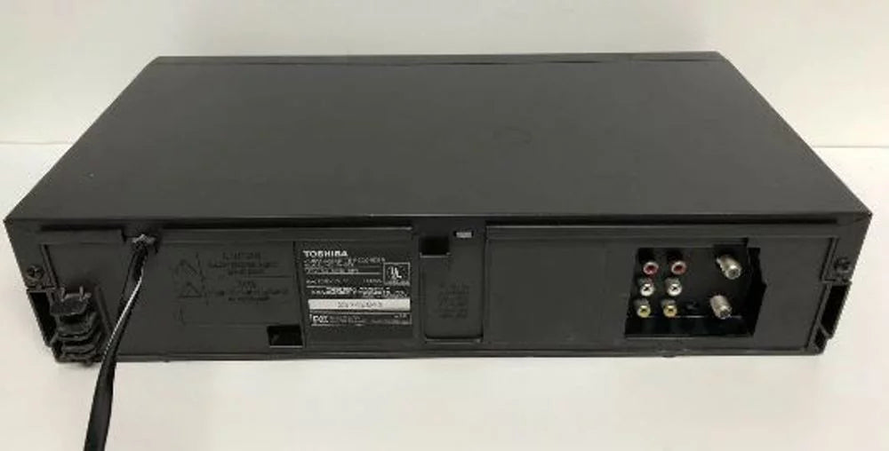 Pre-Owned Stereo VHS VCR with Remote & Cables Y28700