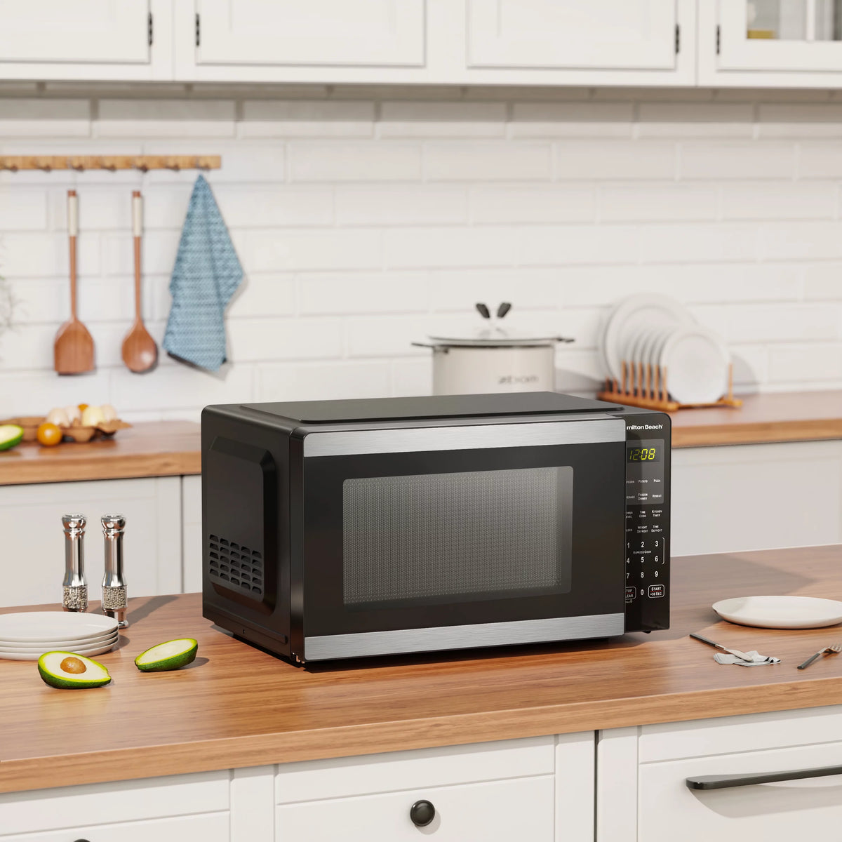 0.9 Cu ft Stainless Steel Countertop Microwave Oven E722