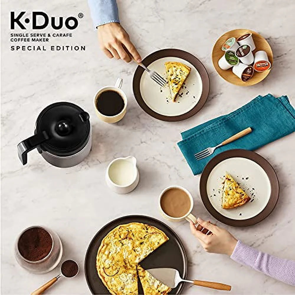 Single Serve K-Cup Pod & Carafe Coffee Maker D570401