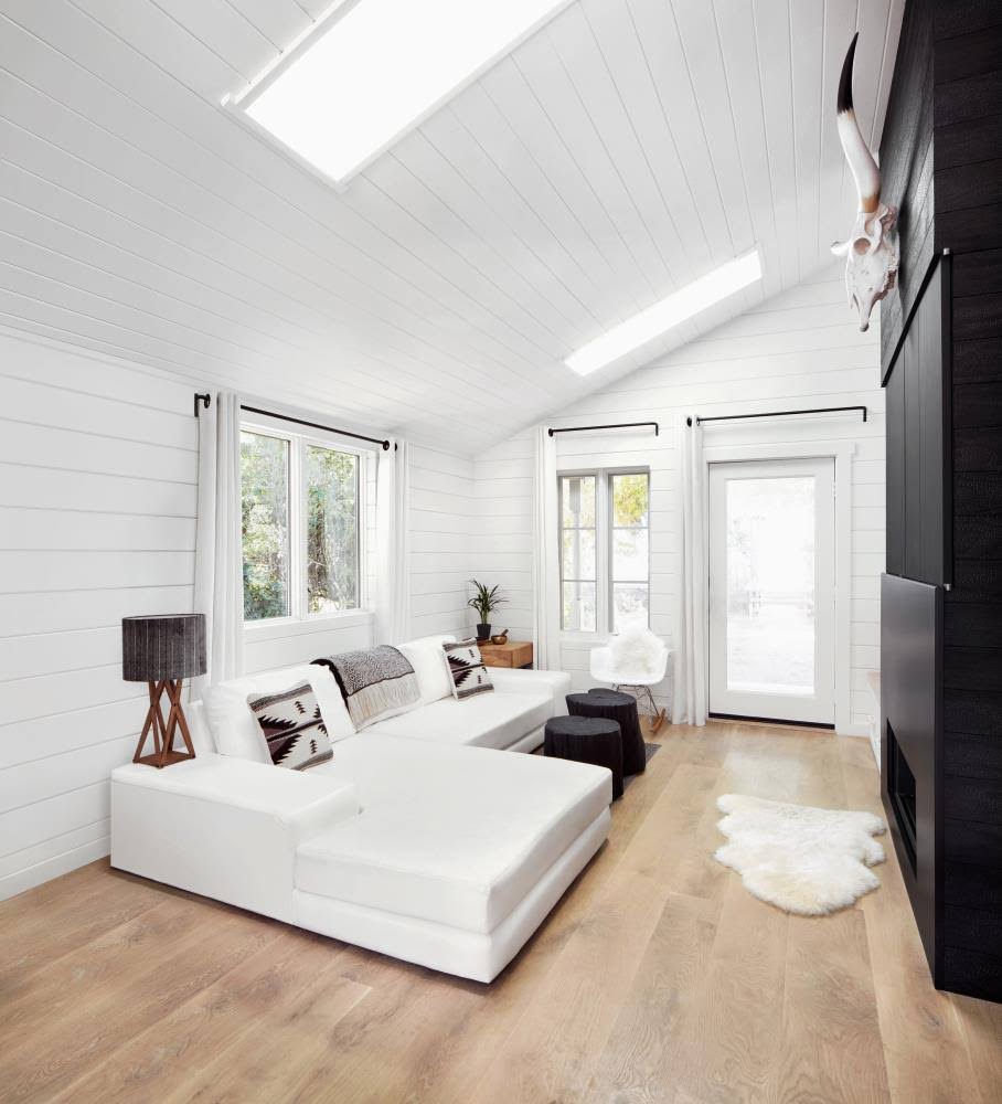 1 in. x 6 in. x 6 ft. White Smooth Shiplap Pine (6-Pack) A66609