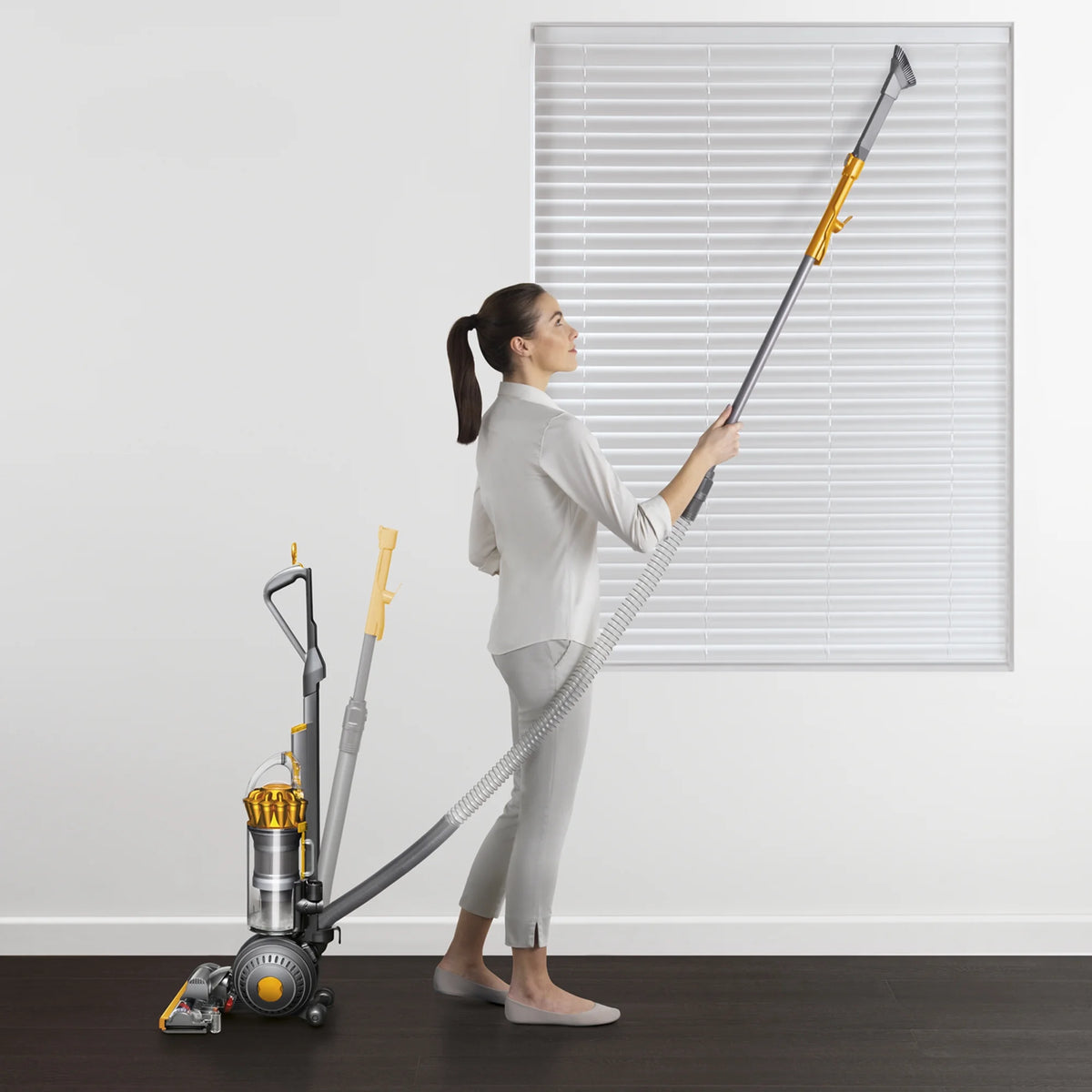Refurbished Upright Vacuum E979636