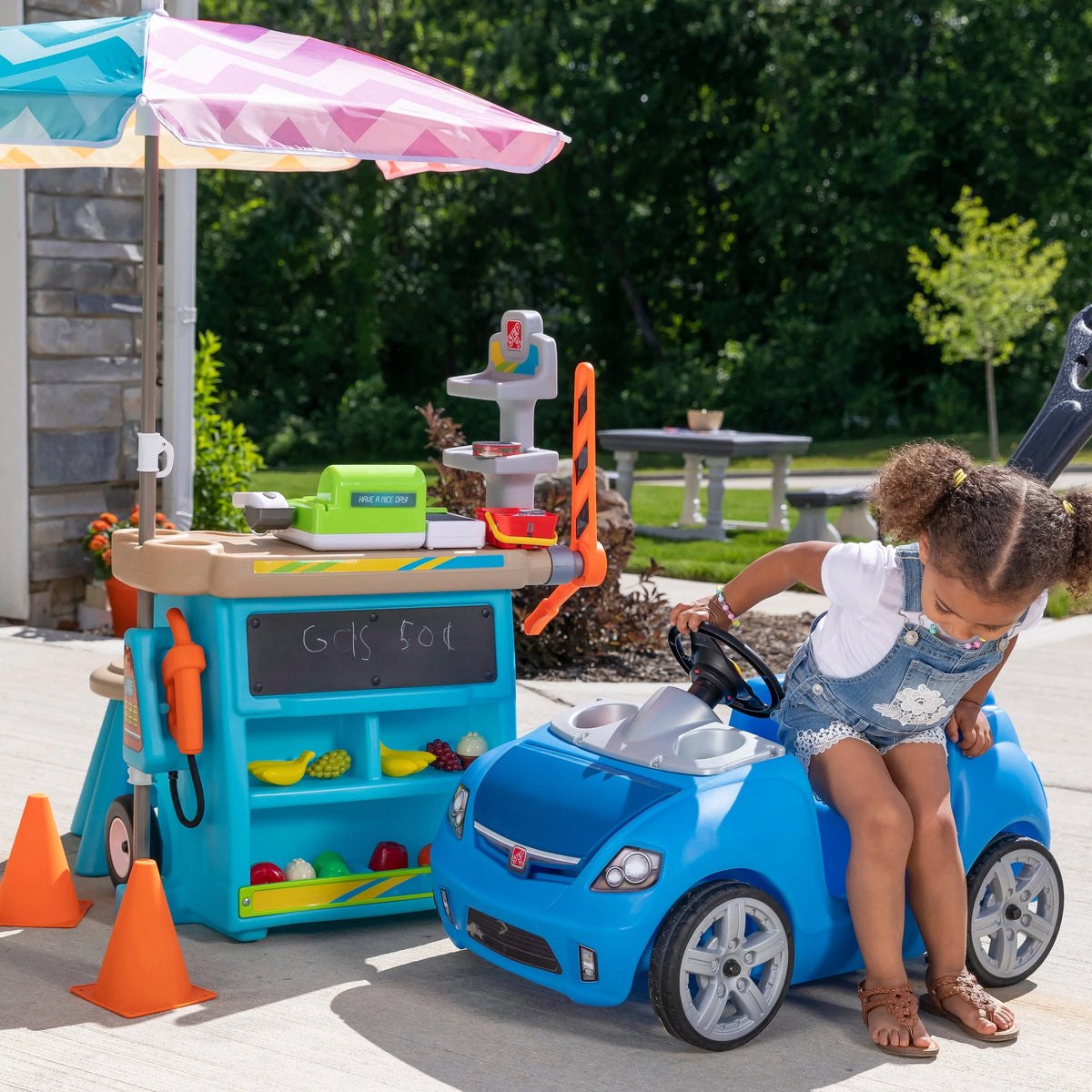 Blue Kids Plastic Playset with Umbrella O905