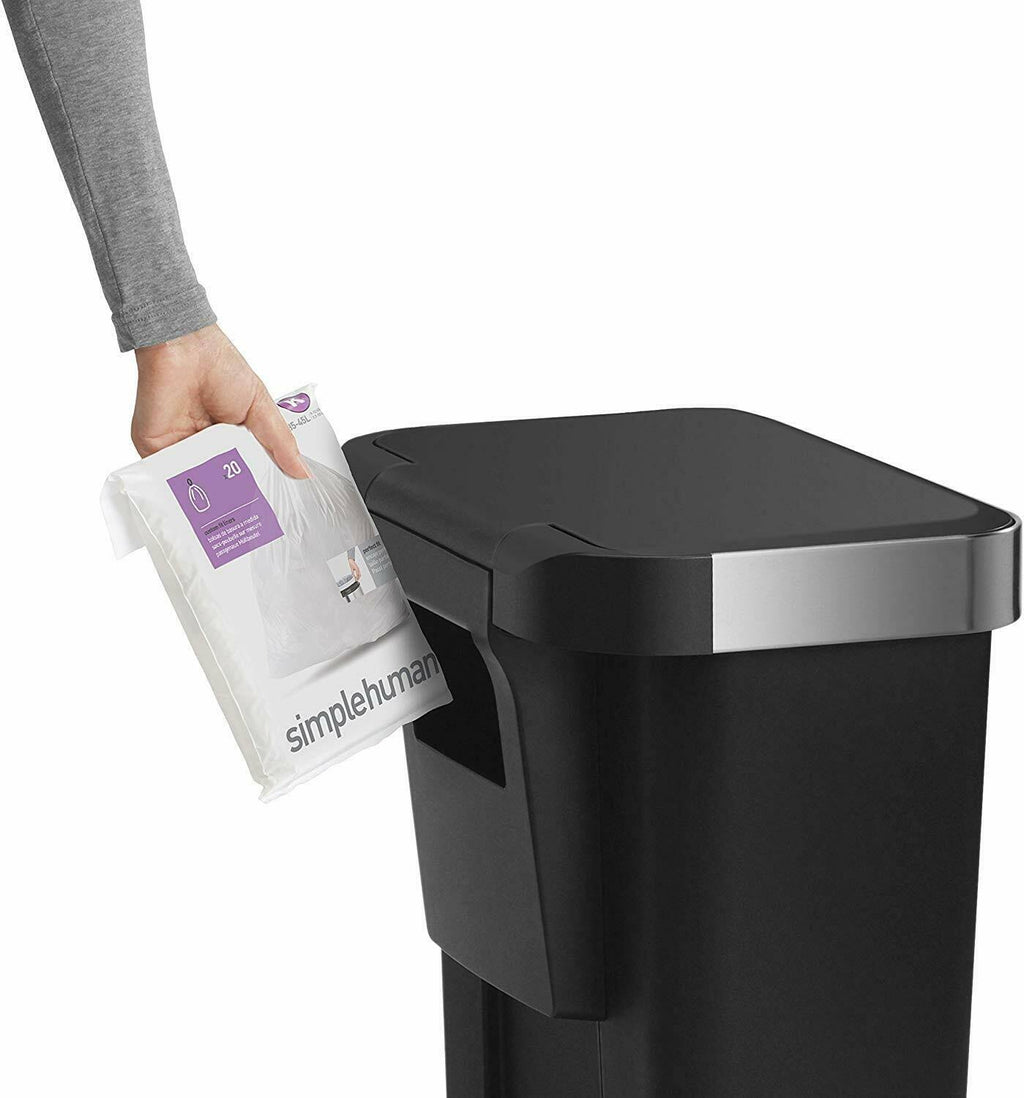 45 Litre Rectangular Step Trash Can Black Plastic I11224