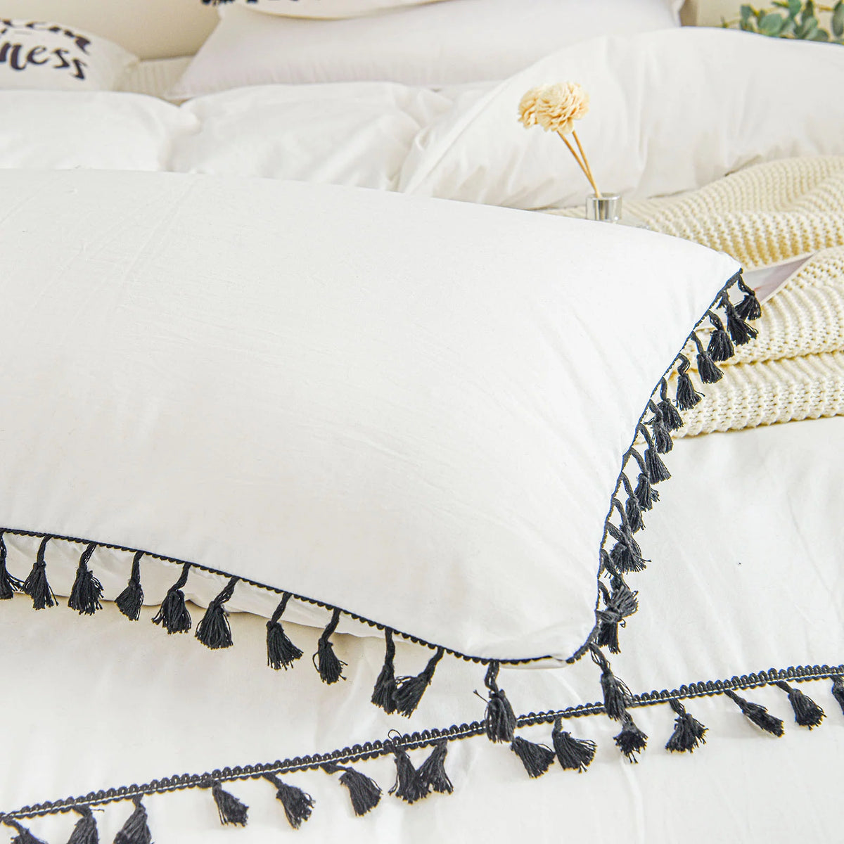 White Black Tassel King Duvet Cover Set Z77352
